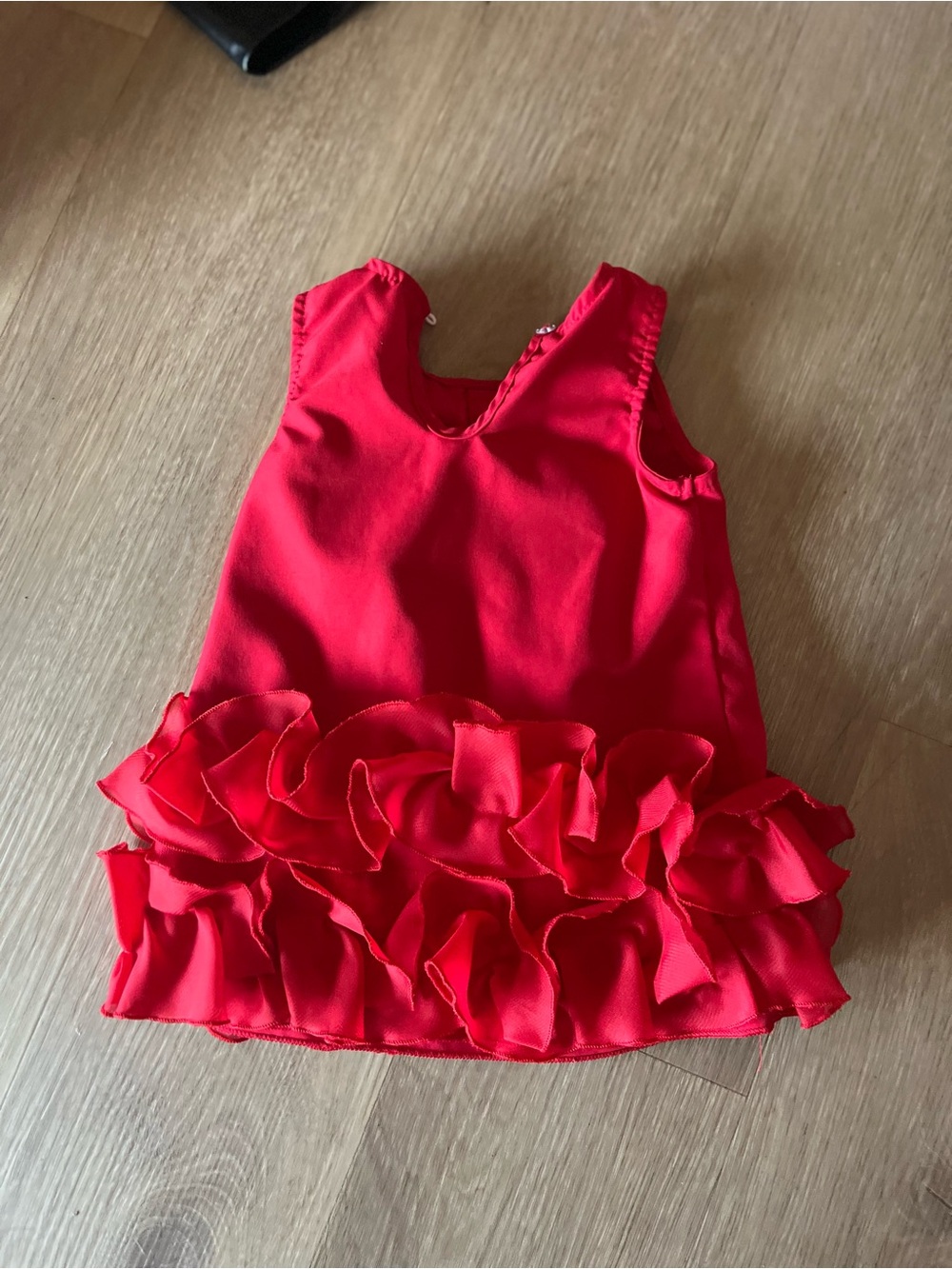 Red Ruffle Bow Tank Top - Picture 3 of 3